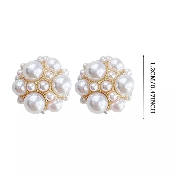 Magnet Pearls Earrings - Picture 3 of 4